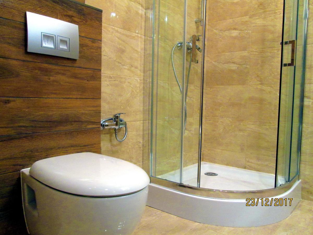 Flat In Cottage Close To The Centre Parking, Wifi, Bbq Lviv Exteriör bild
